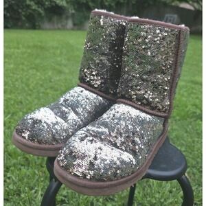 UGG Classic Short Sparkle Sequin Boots 9 Brown Silver Sheepskin Lined